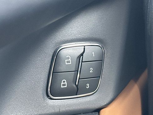 Certified 2024 Ford Expedition Max Platinum image 17