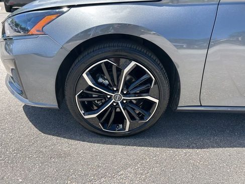 Used 2025 Nissan Altima 2.5 SR AWD/4WD image 50