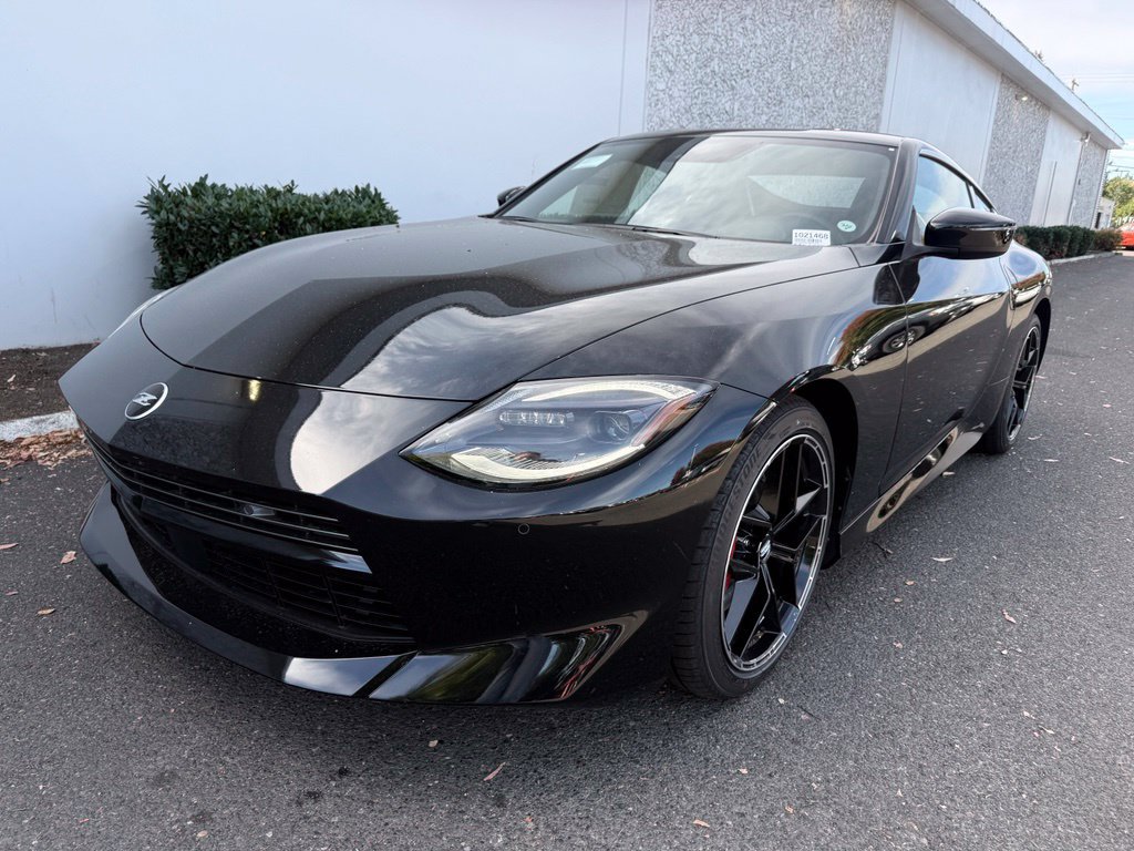 New 2027 Nissan Z Performance RWD image 2