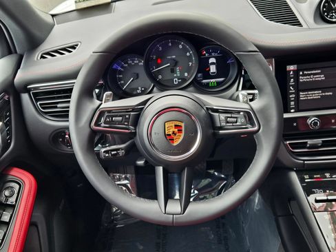 New 2026 Porsche Macan AWD/4WD image 15