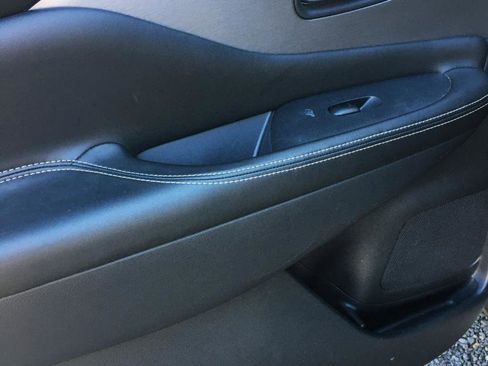 Used 2019 Nissan Murano SV w/ Premium Package image 13