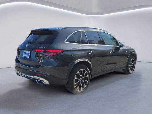 New 2025 Mercedes-Benz GLC 350e 4MATIC image 4