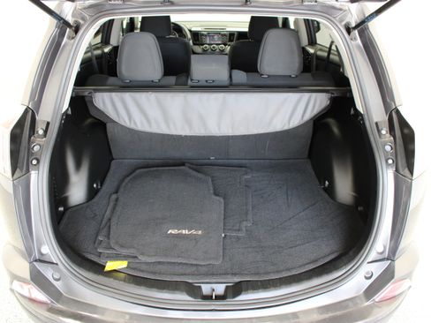 Used 2016 Toyota RAV4 LE AWD/4WD image 27