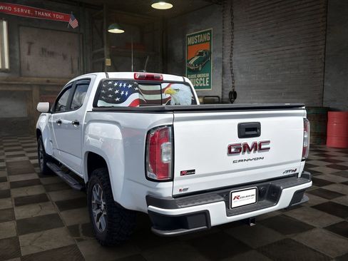 Certified 2022 GMC Canyon AT4 w/ Trailering Package AWD/4WD image 5