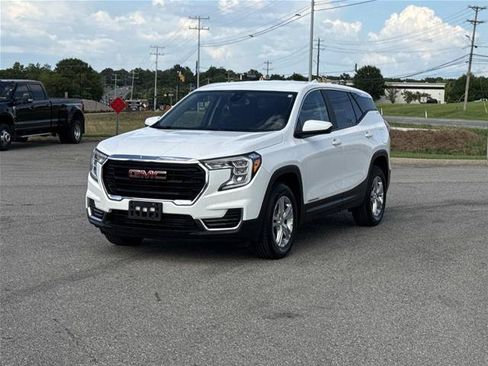 Used 2024 GMC Terrain SLE AWD/4WD image 1