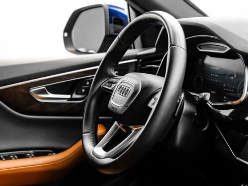 Used 2022 Audi Q8 Premium Plus w/ Premium Plus Package AWD/4WD image 19