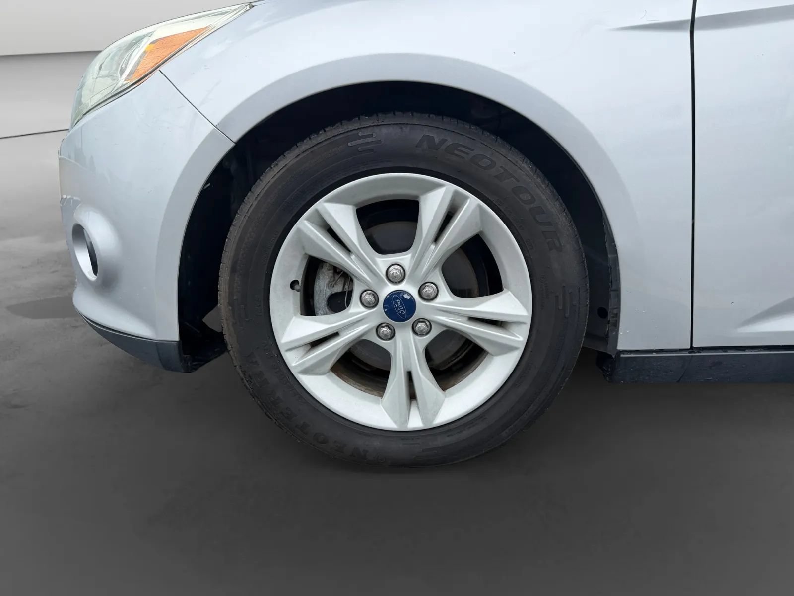 Used 2014 Ford Focus SE FWD image 9