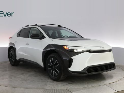 Used 2024 Toyota bZ4X Limited w/ Weather Package image 4