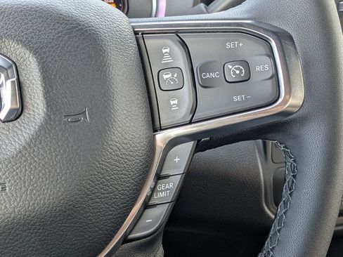 New 2026 RAM 2500 Laramie AWD/4WD image 26