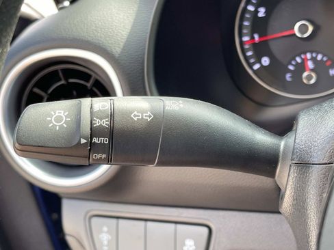 Used 2023 Kia Forte LXS FWD image 28