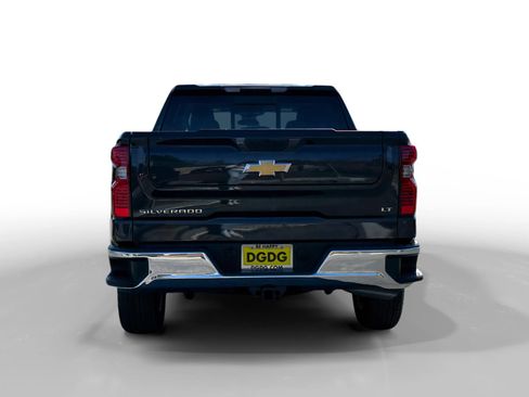 Used 2023 Chevrolet Silverado 1500 LT w/ Convenience Package II image 4