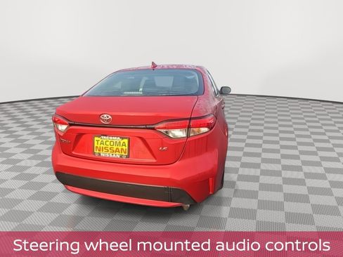Used 2020 Toyota Corolla LE image 8