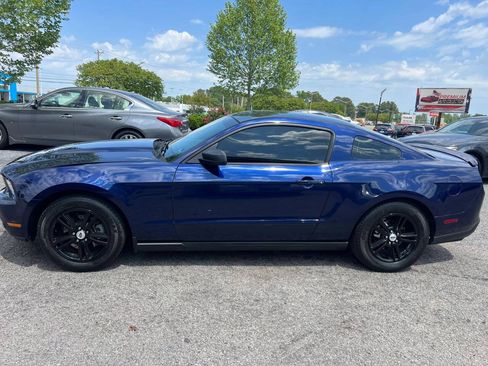 Used 2012 Ford Mustang Coupe RWD image 2