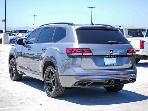 Certified 2023 Volkswagen Atlas SEL R-Line AWD/4WD image 8