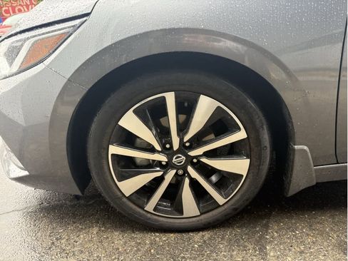 Used 2023 Nissan Sentra SV w/ SV Premium Package image 23