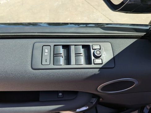Used 2019 Land Rover Discovery SE AWD/4WD image 21