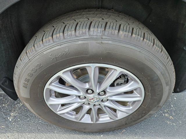 Used 2023 Buick Enclave Essence FWD image 14