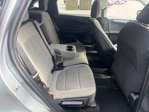 Used 2022 Ford Escape SE w/ Convenience Package image 17