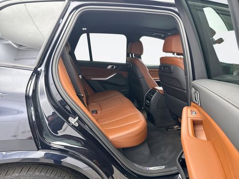 Used 2022 BMW X5 M50i image 18