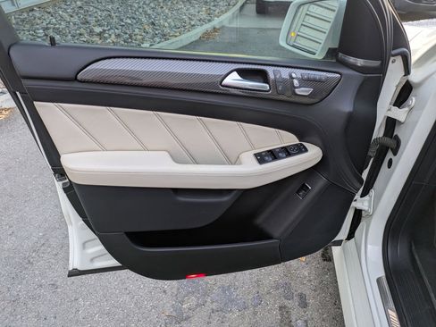 Used 2016 Mercedes-Benz GLE 63 AMG AMG GLE 63 image 12