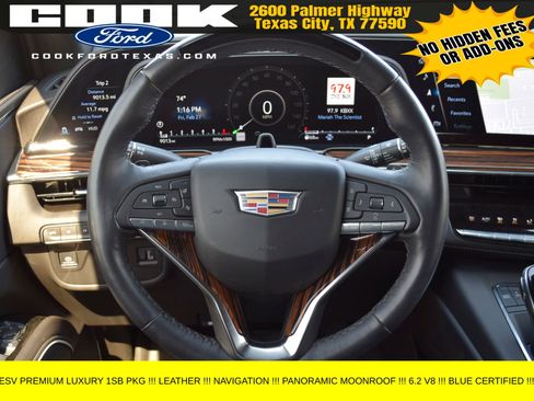 Used 2024 Cadillac Escalade ESV Premium Luxury image 8