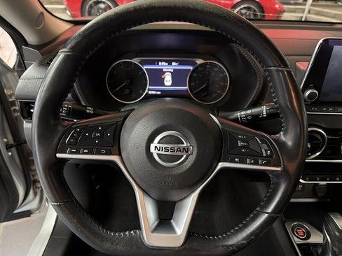 Used 2020 Nissan Sentra SV image 14