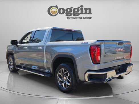 Used 2023 GMC Sierra 1500 SLT w/ SLT Premium Package image 3