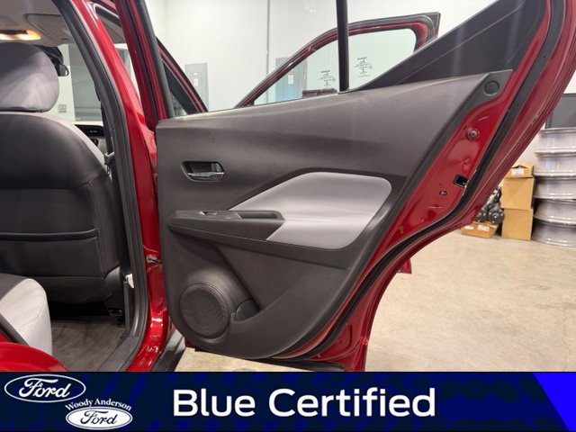 Used 2023 Nissan Kicks SR w/ SR Premium Package FWD image 23