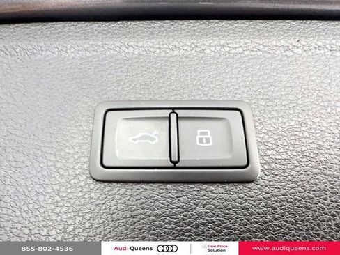 Certified 2023 Audi Q5 2.0T Premium w/ Convenience Package AWD/4WD image 11