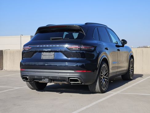 Certified 2023 Porsche Cayenne image 8