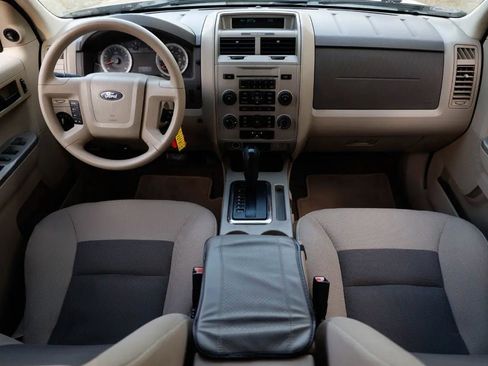 Used 2008 Ford Escape XLT image 2
