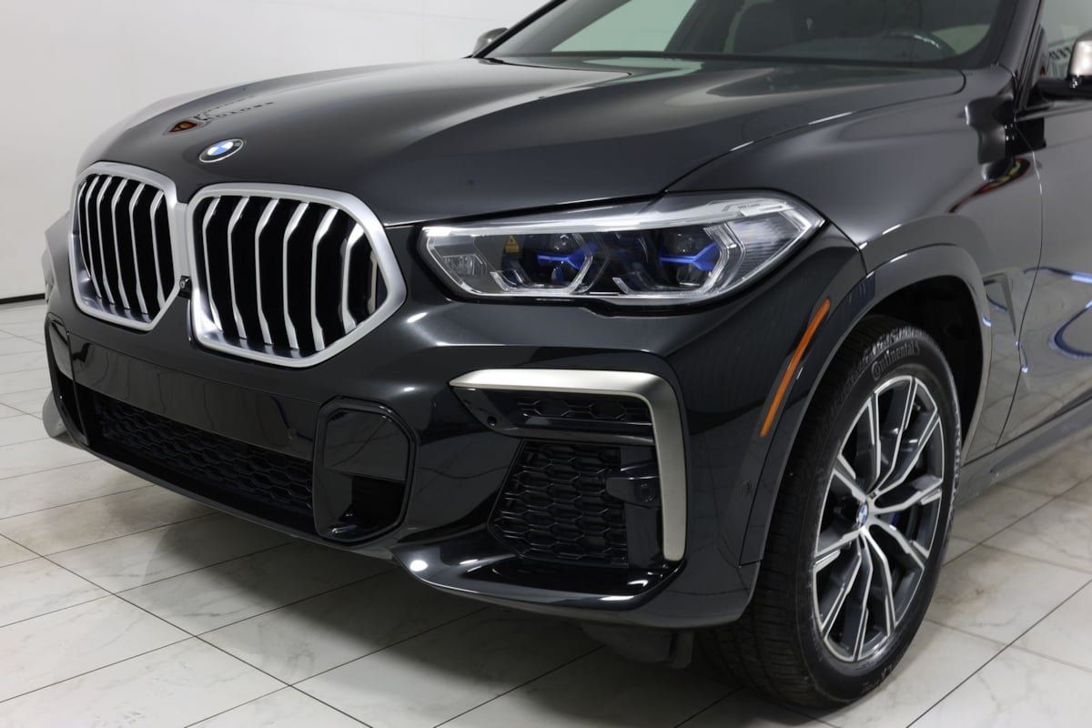 Used 2022 BMW X6 M50i w/ Executive Package AWD/4WD image 54