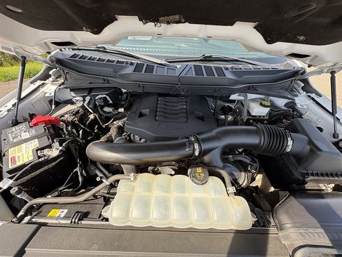 Used 2022 Ford F150 XLT AWD/4WD image 13