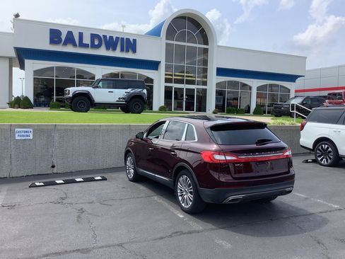 Used 2018 Lincoln MKX Reserve w/ Lincoln MKX Climate Package FWD image 5