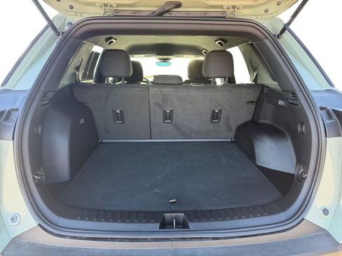 Used 2025 Chevrolet Equinox LT w/ Safety and Technology Package FWD image 21