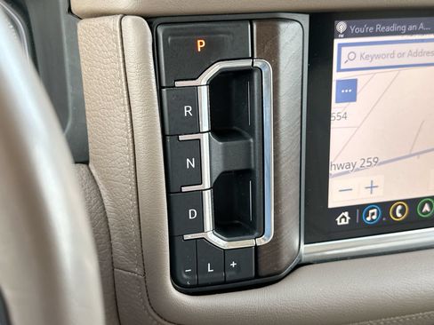 Used 2021 GMC Yukon Denali w/ Denali Premium Package RWD image 20