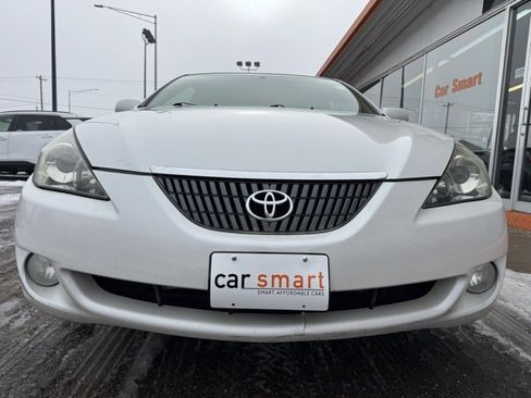 Used 2005 Toyota Solara SLE image 2