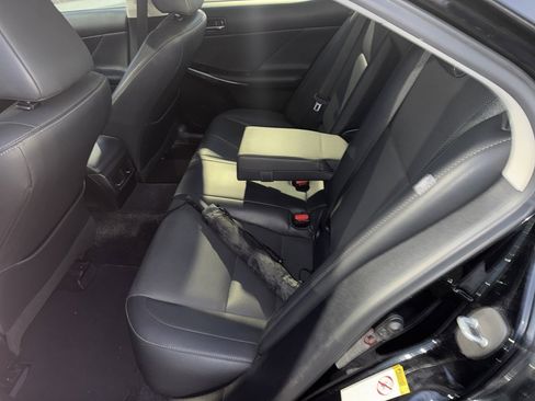 Used 2014 Lexus IS 250 image 6