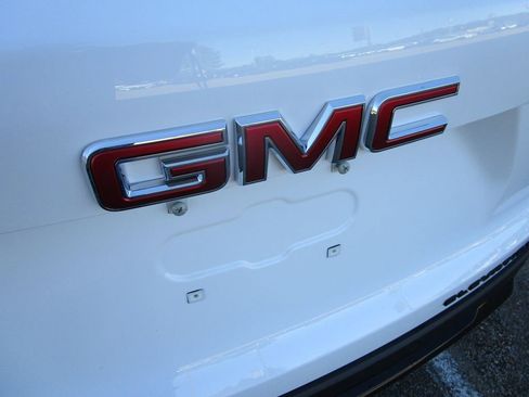 New 2026 GMC Terrain Elevation w/ Elevation Premium Package image 11