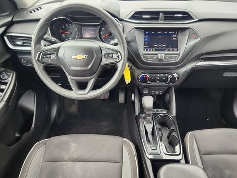 Used 2021 Chevrolet TrailBlazer LS AWD/4WD image 25