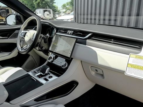New 2026 Jaguar F-PACE R-Dynamic S AWD/4WD image 22