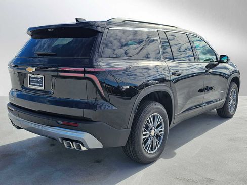New 2026 Chevrolet Traverse LT w/ Enhanced Driving Package image 3