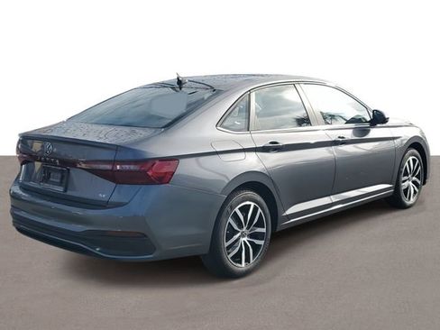 New 2026 Volkswagen Jetta SE FWD image 4