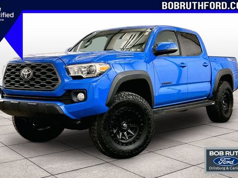 Used 2020 Toyota Tacoma TRD Off-Road image 1