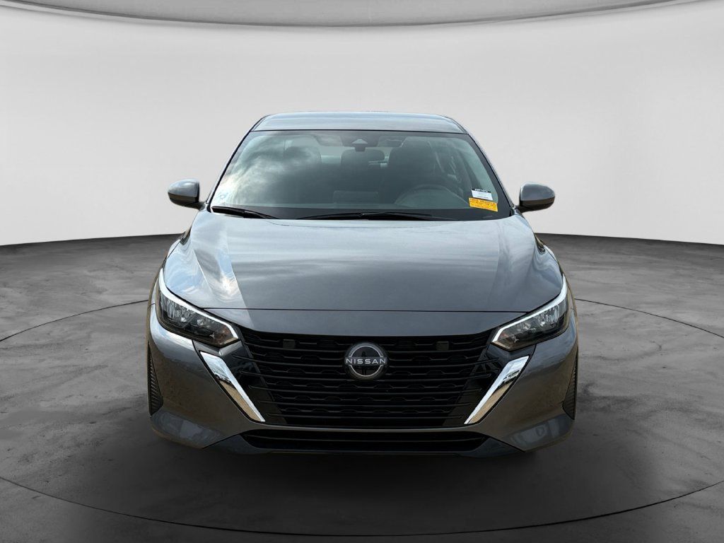 Used 2025 Nissan Sentra SV FWD image 3