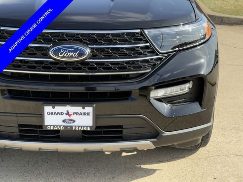 Used 2023 Ford Explorer XLT w/ Equipment Group 202A RWD image 10