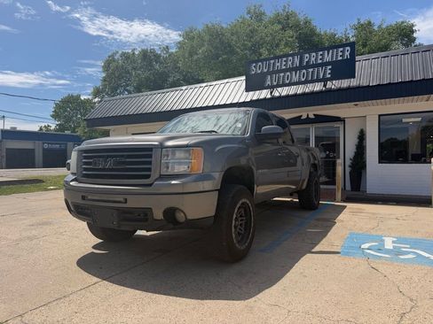Used 2013 GMC Sierra 1500 SLE AWD/4WD image 1