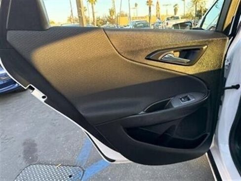 Used 2022 Chevrolet Malibu LT image 18