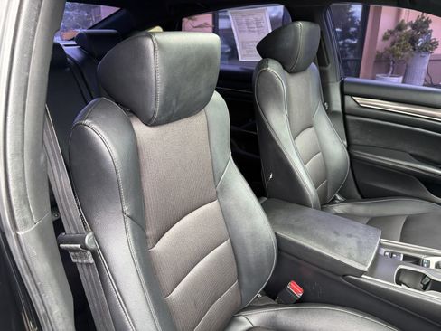 Used 2019 Honda Accord Sport image 25