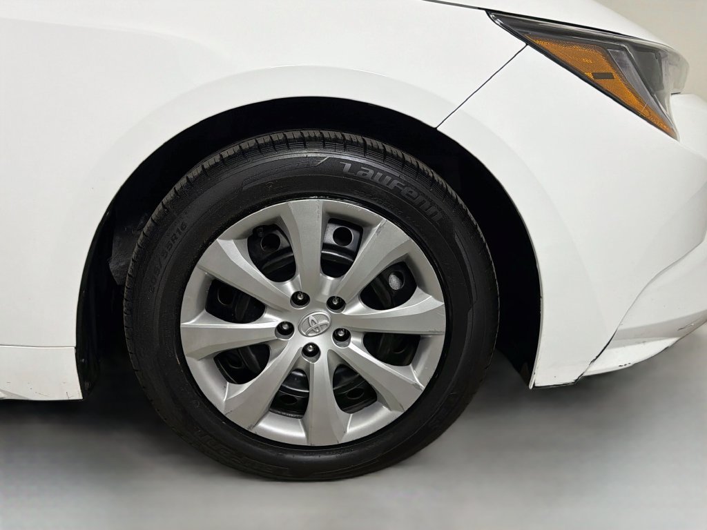 Used 2025 Toyota Corolla LE FWD image 26